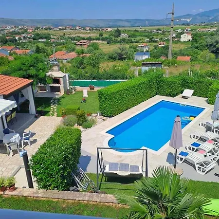 Panorama 4*